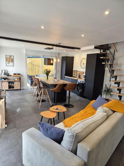 Casa Delia, Maison Lumineuse Et Moderne Belz Extérieur photo
